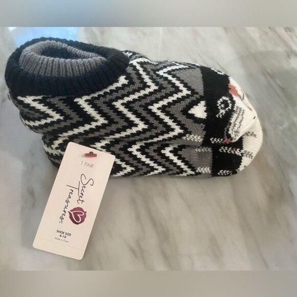 NEW Faux Fur Cozy Cat Slipper Socks Cuffed - Secret Treasures - Shoe Size 4-10 - Picture 1 of 7
